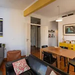 Apartman Family Near Metro Sleeps 8