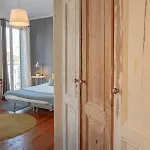 Апартаменты Family Near Metro Sleeps 8 *