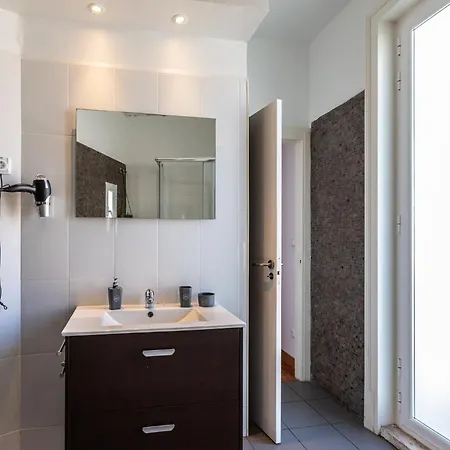 Appartamento Family Near Metro Sleeps 8