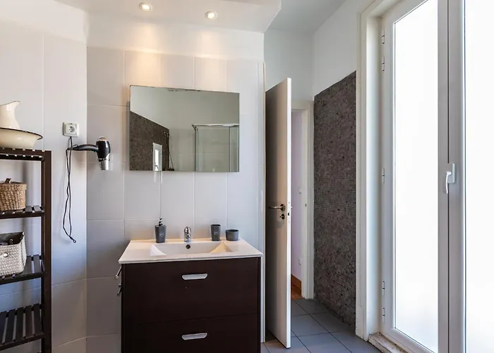 Appartamento Family Near Metro Sleeps 8