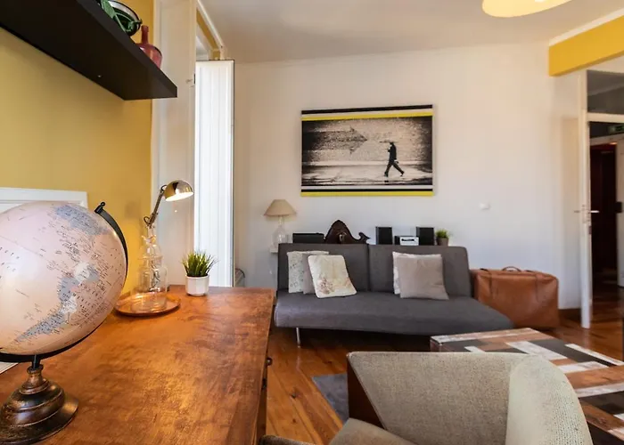 Appartamento Family Near Metro Sleeps 8