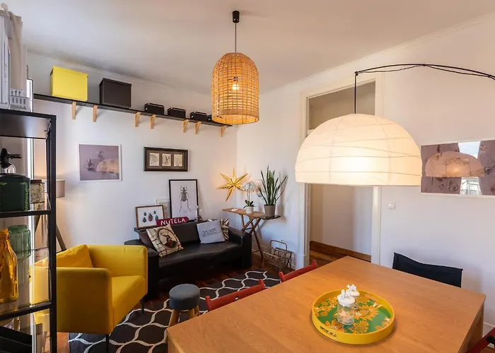 Appartamento Family Near Metro Sleeps 8