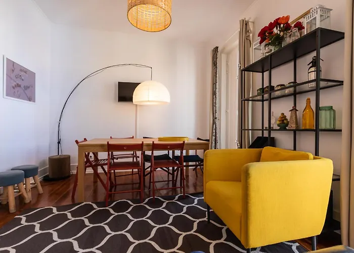 Appartamento Family Near Metro Sleeps 8