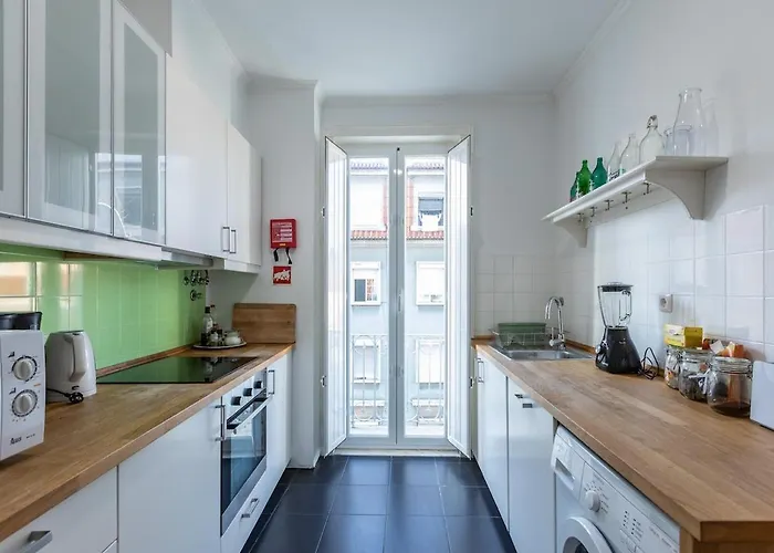 Apartamento Family Near Metro Sleeps 8