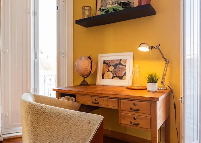 Appartamento Family Near Metro Sleeps 8