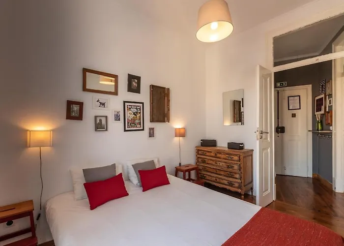 Apartamento Family Near Metro Sleeps 8