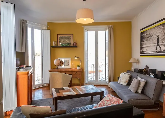 Apartamento Family Near Metro Sleeps 8 Lisboa