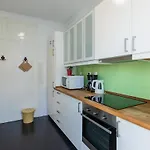 Family Near Metro Sleeps 8 Appartement Lisboa