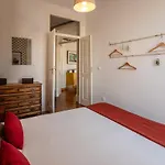 Appartement Family Near Metro Sleeps 8